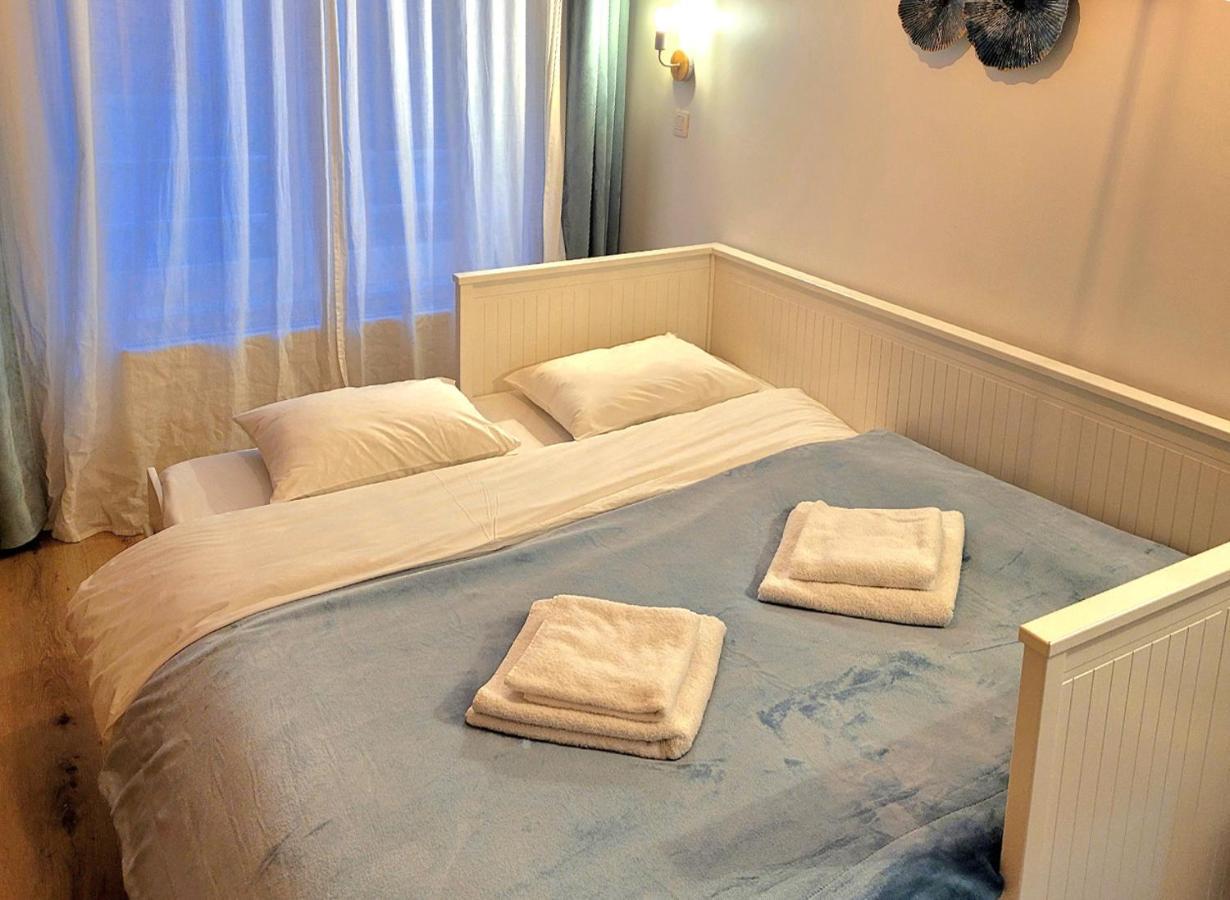 Brand New Camelia Room With Private Bathroom Bruxelas Exterior foto