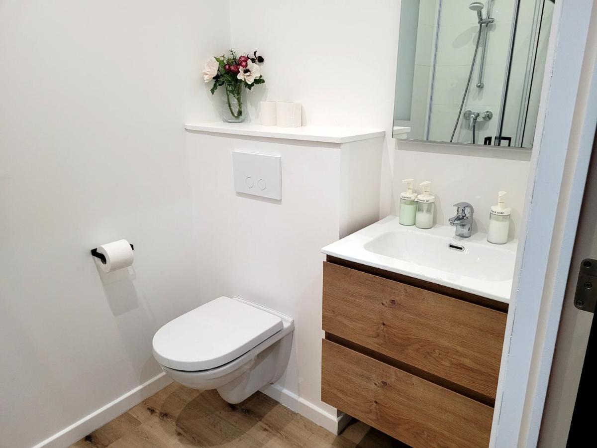 Brand New Camelia Room With Private Bathroom Bruxelas Exterior foto